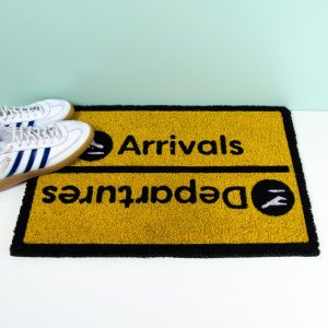 Arrivals Departures deurmat