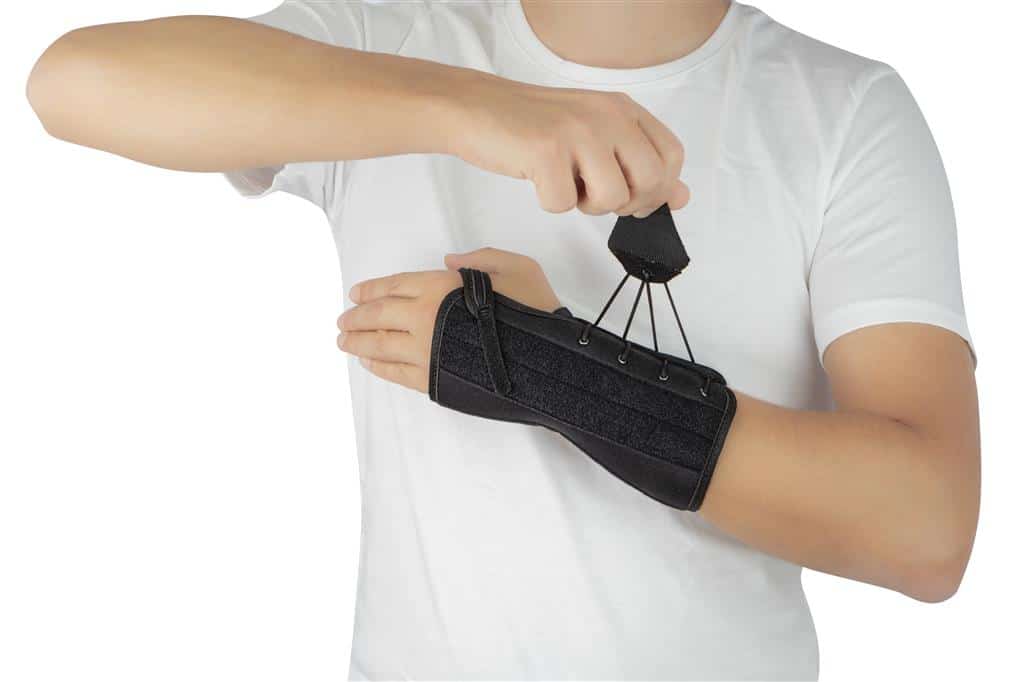 Polsbrace GM008 – Comfort Brace voor de pols uitvoering in zwart en links/rechts uitvoering - Afbeelding 3